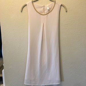 Daisies Nude Shift Dress